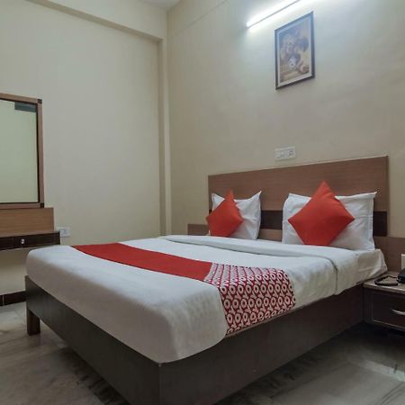Oyo Flagship 17297 Kathir Palace Madurai Main ภายนอก รูปภาพ