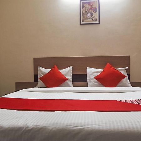 Oyo Flagship 17297 Kathir Palace Madurai Main ภายนอก รูปภาพ