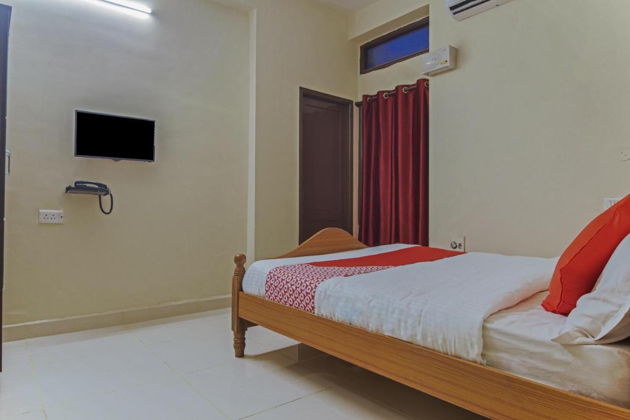 Oyo Flagship 17297 Kathir Palace Madurai Main ภายนอก รูปภาพ